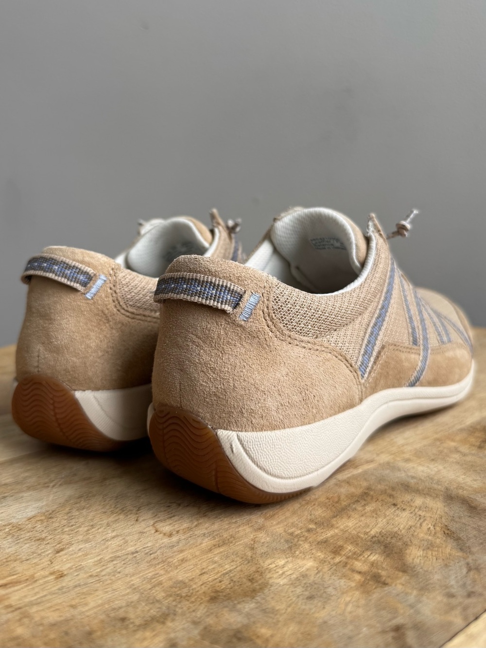 Dansko Harlyn Women's Suede Slip On Sneakers Size 39 (US 8.5-9) Walnut Sand - Picture 9 of 12